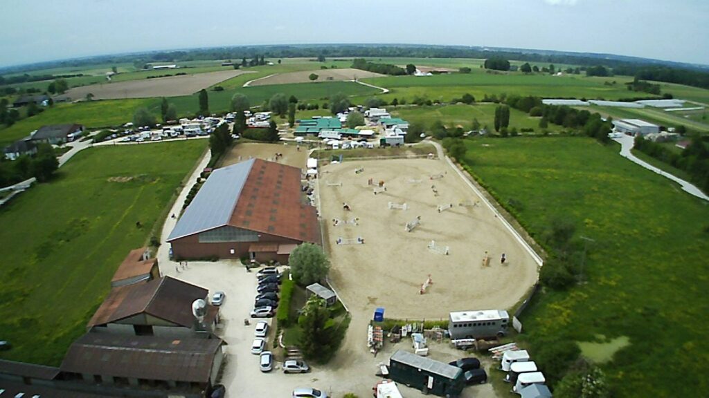 Centre Hippique de Rahon – Écurie Laibe