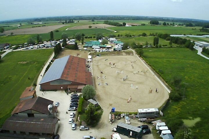 Centre Hippique de Rahon – Écurie Laibe