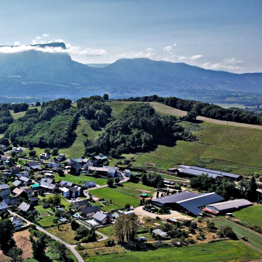 Centre Équestre de Sainte-Hélène du Lac – Juventin