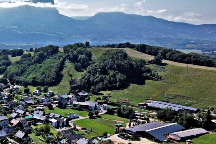 Centre Équestre de Sainte-Hélène du Lac – Juventin
