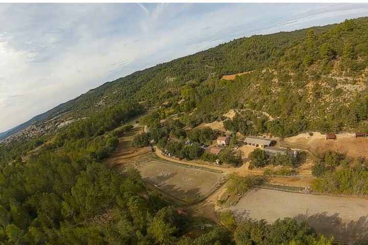 Les Écuries de Château Laval